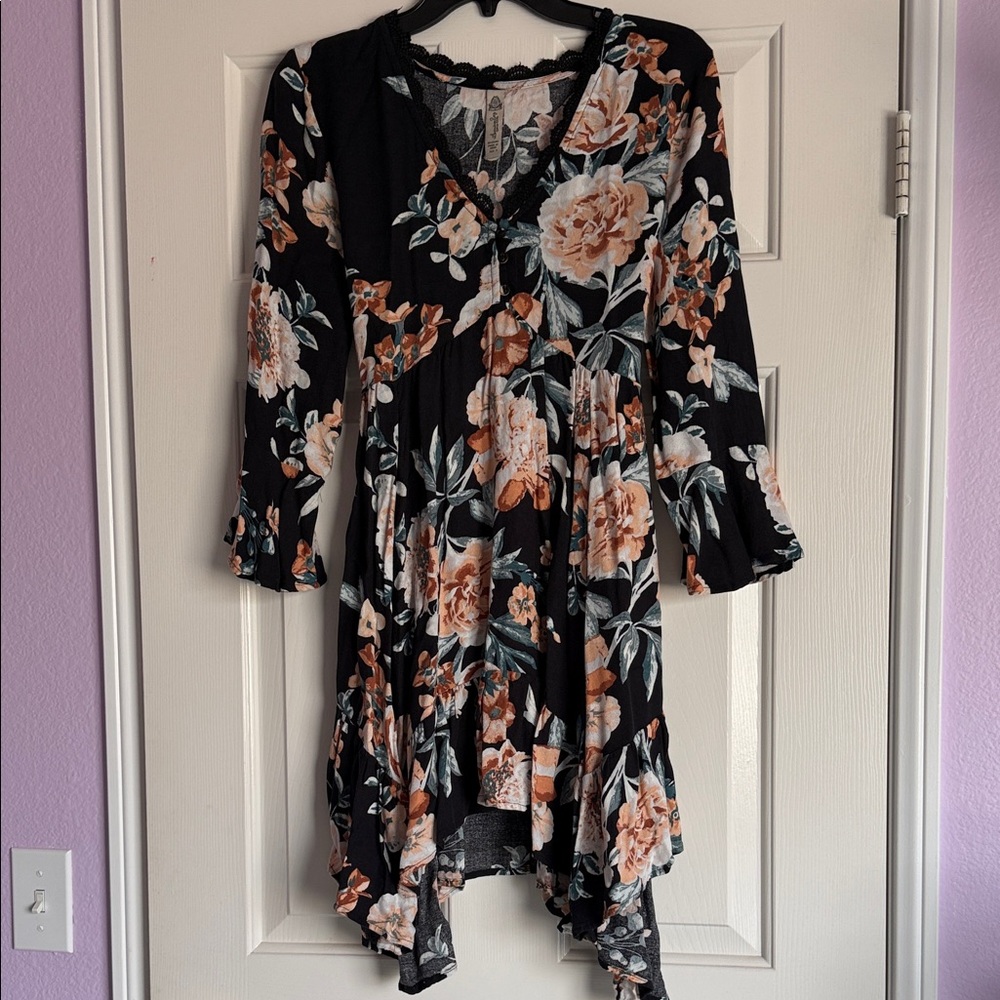 American Rag Floral Black Teal Peach Lace Trim Top